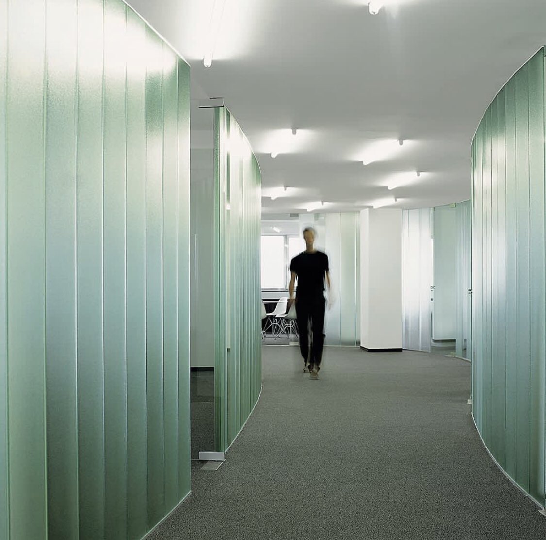 accrover's tweet photo. #profilit #uchannelglass #uglass #reglit #cloison #OfficeSpace https://t.co/axT4AoQED1