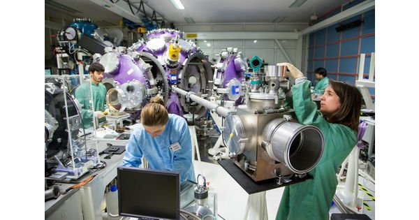 Le manifeste d'une jeune ingénieure pour l’industrie française - L'Usine Campus amzc.news/le-manifeste-d…  #industrie #entreprise #recherche