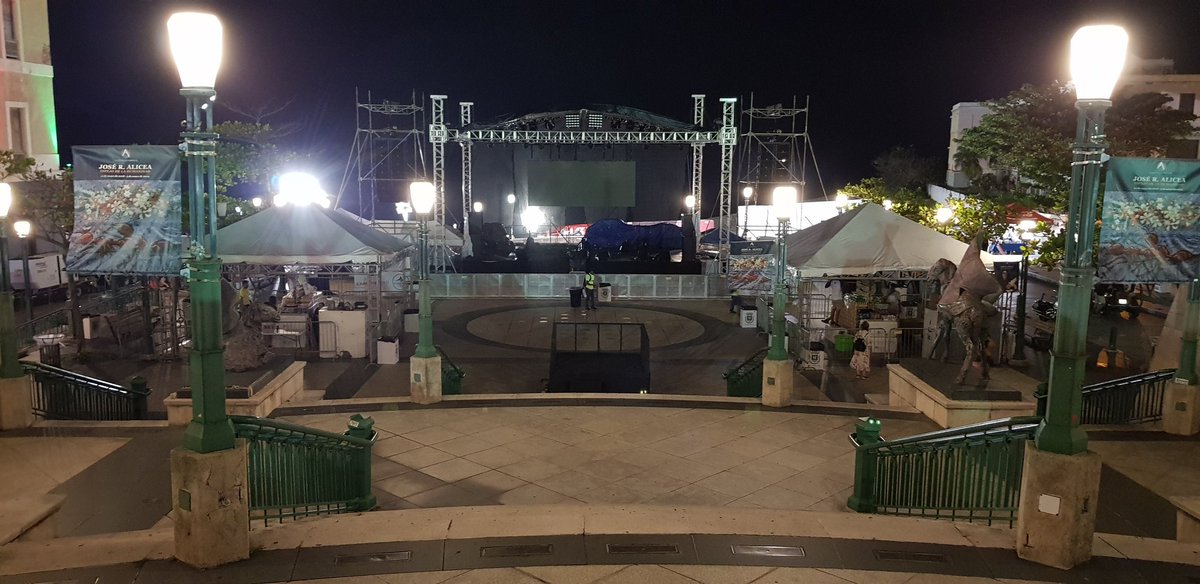 AbdielBonillaPR's tweet photo. La Tarima de la Plaza del Quinto Centenario está lista para las presentaciones pautadas desde mañana, jueves hasta el domingo. #SanSe2019 @SJUCiudadPatria #SanSe19 #PuertoRico #SanSePR https://t.co/NxehBvs2TE