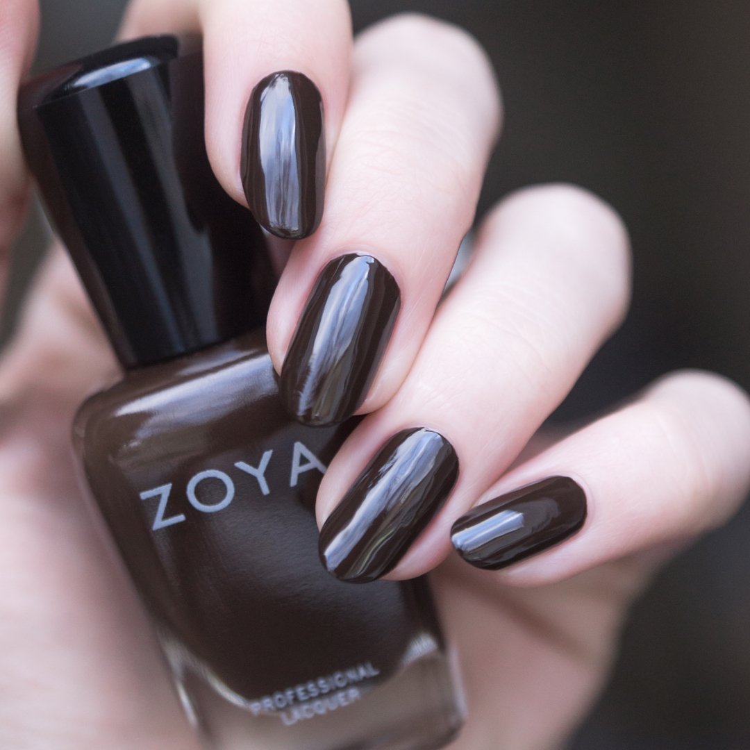 "Decadent chocolate brown nail polish? Yes Please!
Love #ZoyaKateri? Get her as one of your 4 Free* polishes! 🍫🙌🏽
Details on http://www.zoya.com "