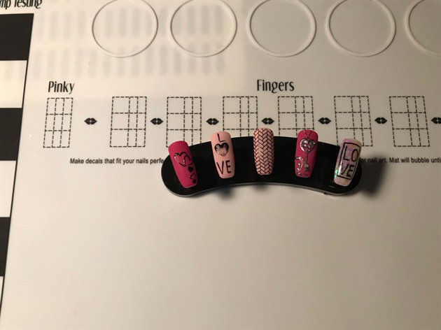 "Pink Valentine http://nailartgallery.nailsmag.com/mimidiazmaya/photo/568179/pink-valentine?utm_source=dlvr.it&utm_medium=twitter … "