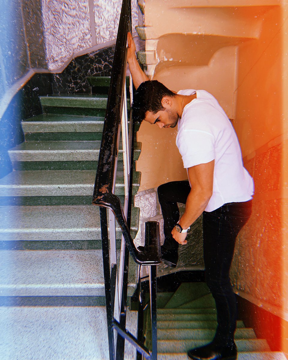 GutyCarreraT's tweet photo. Mis sueños no caben en tus planes. Mas cabrón que bonito. 💣💥🇲🇽 en Mexico City, Mexico https://t.co/MQVxf1gM2m… https://t.co/hdgM0iyOQ7