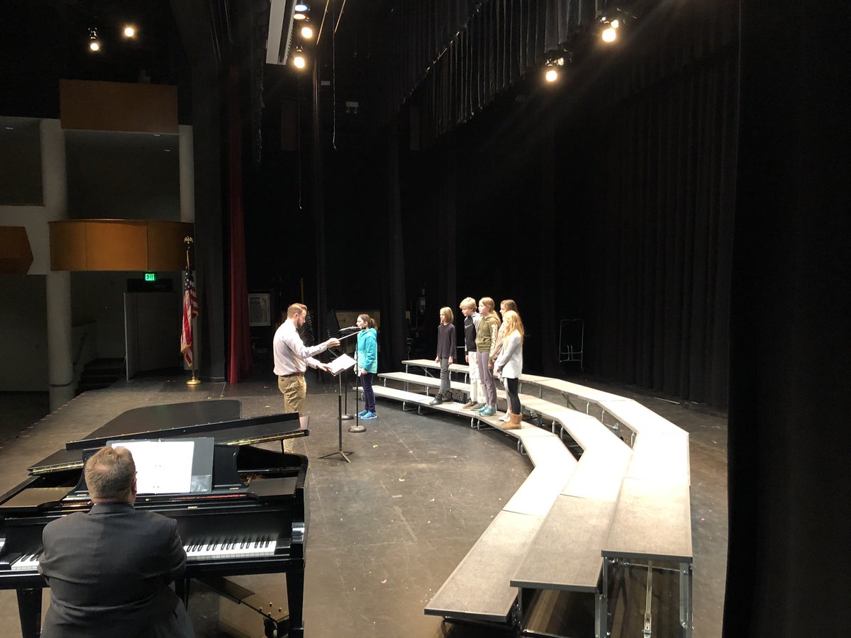 CollegiateArts's tweet photo. The 5th &amp; 6th Grade musicians capped off their winter program with an energetic performance in assembly today. Last night’s concert was beautiful &amp; it was nice to share it with so many family, friends and fellow students. Thanks Mr. Blevins @BryanHooten and @melissasmusic https://t.co/XznTVSAJzP