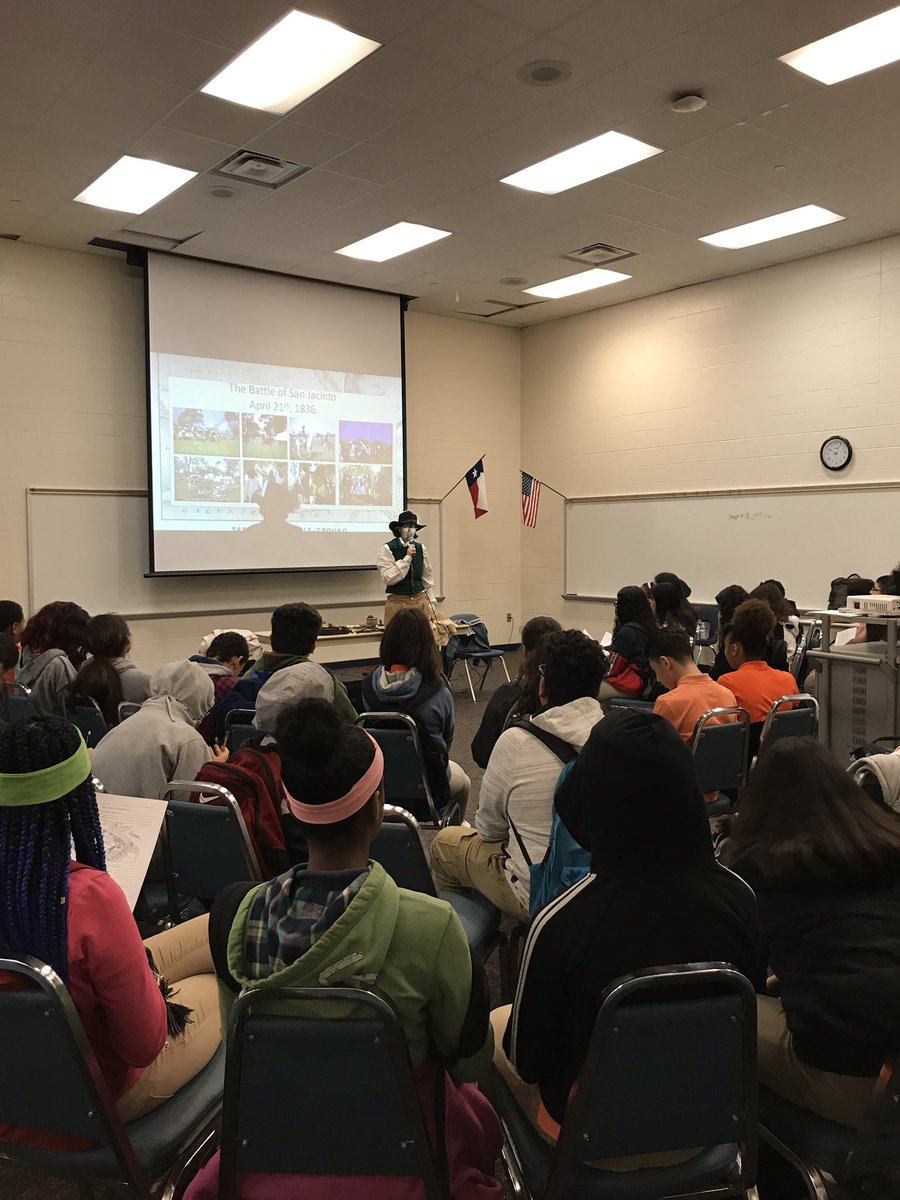 michelle_neyrey's tweet image. Today Ranger Katelin came to Bailey Middle School to talk about the San Jacinto Battle.  She brought artifacts to bring History to life. @SpringISD @SpringISDMiddle @SpringISD_Curr @khechara
