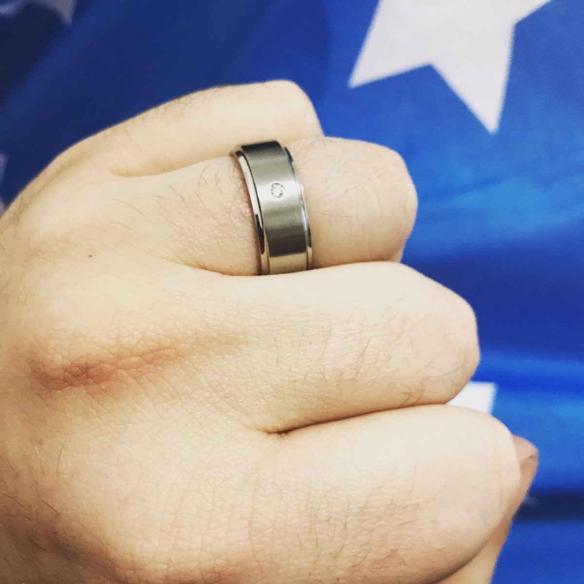 ALCnNYC's tweet image. If this week couldn’t get any cuter! Got home from a long day of tech.  @NatKatNYC had an amazing dinner waiting as well as custom @Songfinch song and asked me to marry her!  #hesaidyes #counterproposal #natringcole   Hear the song: songfinch.com/stories/anthon…