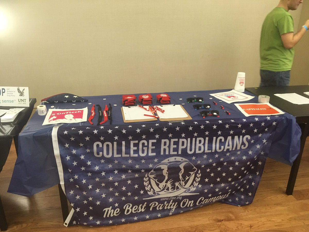 UNTRepublicans's tweet photo. We are all set up here, Eagles! Come check us out. #MGSF19 #UNT19 #UNT20 #UNT21 #UNT22 #gmg #Denton #republican #gop #northtexas https://t.co/Gy78yywopD