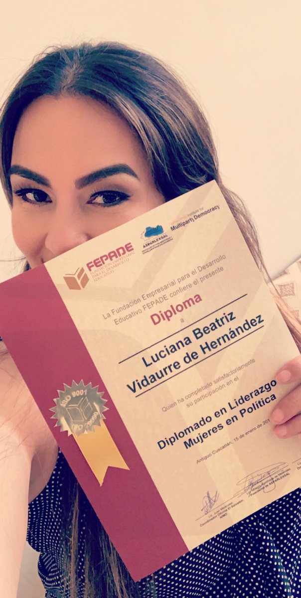 lucyhernan's tweet photo. No hay arma más poderosa que el conocimiento. La educación es lo que nos sacará adelante siempre.
Agradecida con #asparlexsal y @FEPADEsv por haberme tomado en cuenta 🙏🏻
#mujeresenpolitica #mujeres #educandoalasmujeres https://t.co/e8VKVlkxIb
