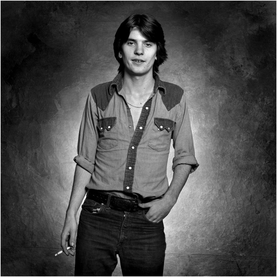 Happy Birthday to singer songwriter Steve Earle, born on this day in 1955. 