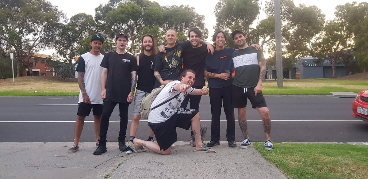 steadfastaus's tweet photo. Found old mates @stormthesky at the prac rooms!
Gunna be a great few weeks ahead! https://t.co/p4gWzipiA7