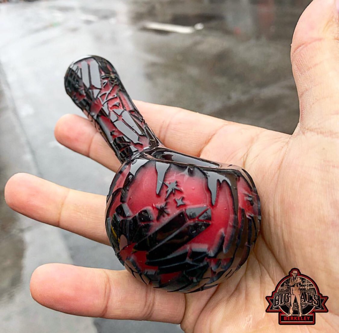 BigAlsSmoke's tweet photo. If planet Krypton had a pipe @liberty503glass ❤️💙🖤💦💎💨
#superman #planetkrypton #libertyglass #libertyglass503 #handmade #sanblasted #carved #polished #supportlocal #beautiful #glassporn #glassaddict #glassofig #artgallery #glassgallery #headshop #smokeshop #headyglass https://t.co/liOsVtR3Dy
