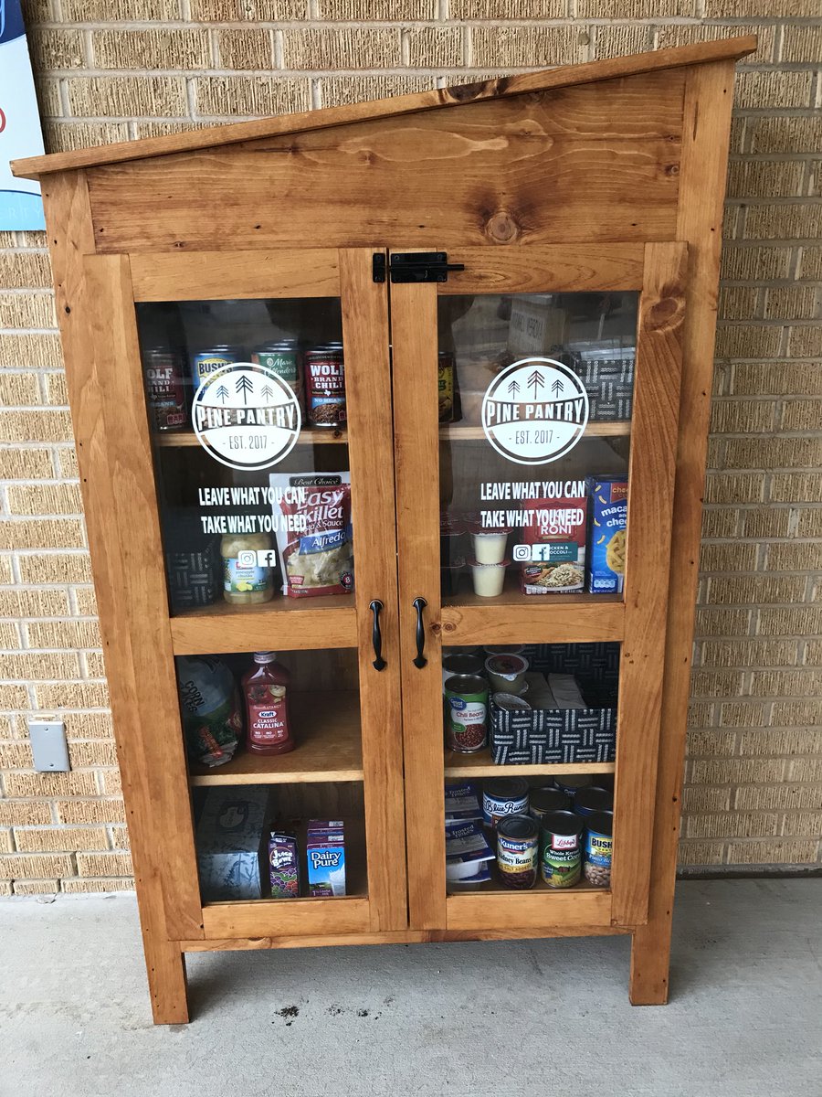 MrThomasOKCPS's tweet photo. @OKCPS @AndrewJohnsonES @cityofvillage #orangeforhunger #doingourpart #ittakesavillage #proudprincipal #bestkeptsecretokcps https://t.co/hFMkd9clCj
