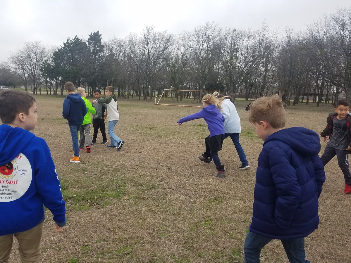 MrsPruenteCCE's tweet image. Coding club used navigation and compasses to go GeoCaching, location &amp;amp; clues. Located 2 caches! They are small &amp;amp; hard to find.
We logged our finds &amp;amp; planted 2 new caches 😁 they did EXCELLENT! 
#codingatthecastle
#thisiscce
#thisismidway
#1MidwayScience
#1midwaymath
#geocache