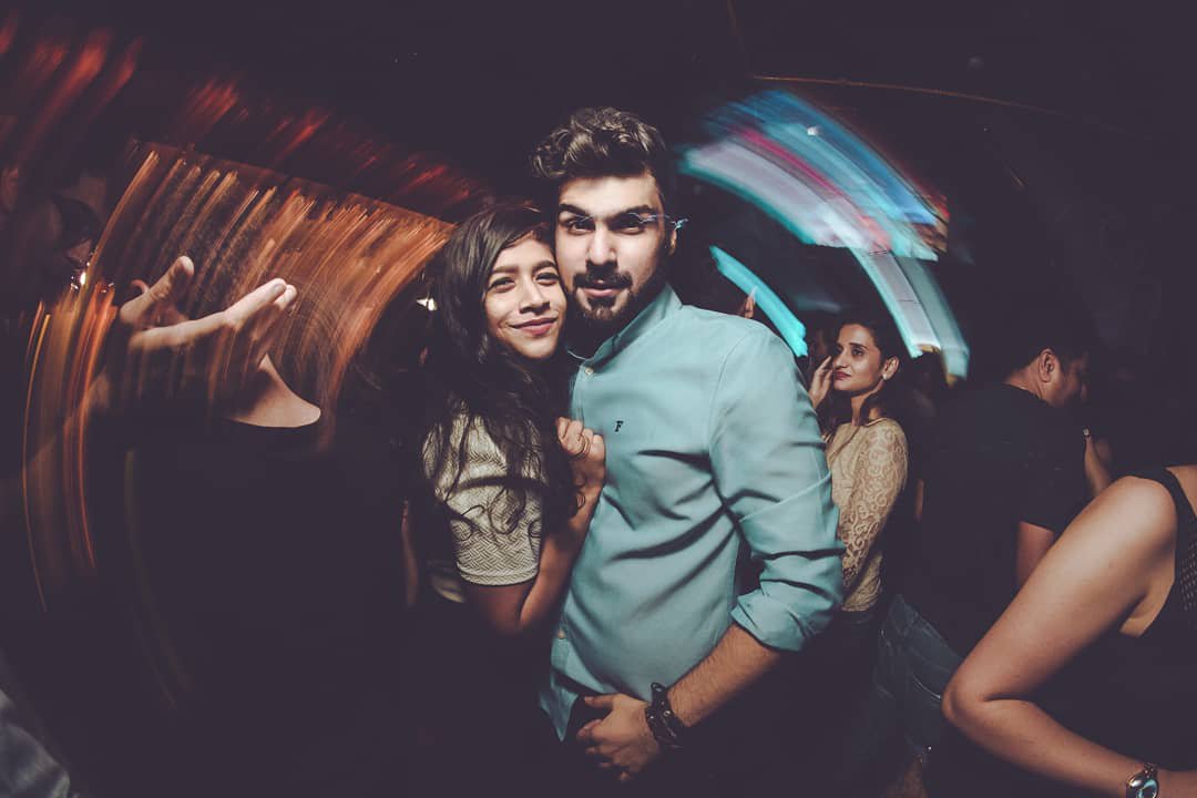AtLondonTaxi's tweet photo. If you’re looking for your weekend to be lit, your search ends here. To make sure you don’t feel the after effects of heavy partying we keep all our cocktails hangover-free. Come have a good time, at London Taxi’s Bar Night! https://t.co/W2pifEXjxl