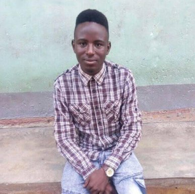 mapolytrends's tweet photo. Student shot by a policeman who said he felt like releasing a bullet inside a taxi in critical condition https://t.co/M48bzCnVfq https://t.co/dPA3nUzxym