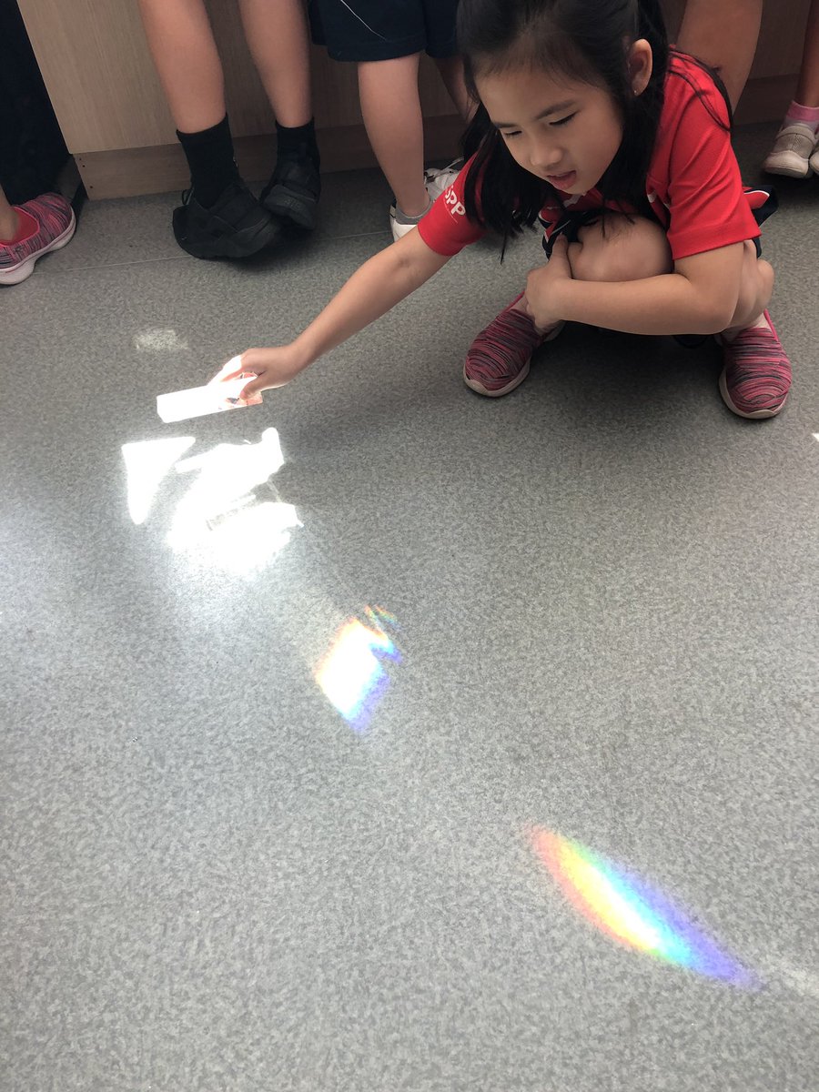 MissAmyPYP's tweet image. Grade 1 @ISPPCambodia #experimented with light today in a whole grade #collaboration into how light travels, shadows and rainbows. #wowmoments #science The #dreamteam is back in action!