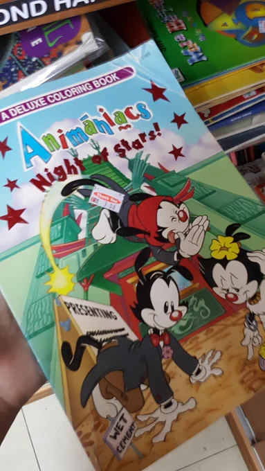 I found this old Animaniacs colouring book still in mint condition in an old bookstore when i was on holiday in Malaysia. ✨ 