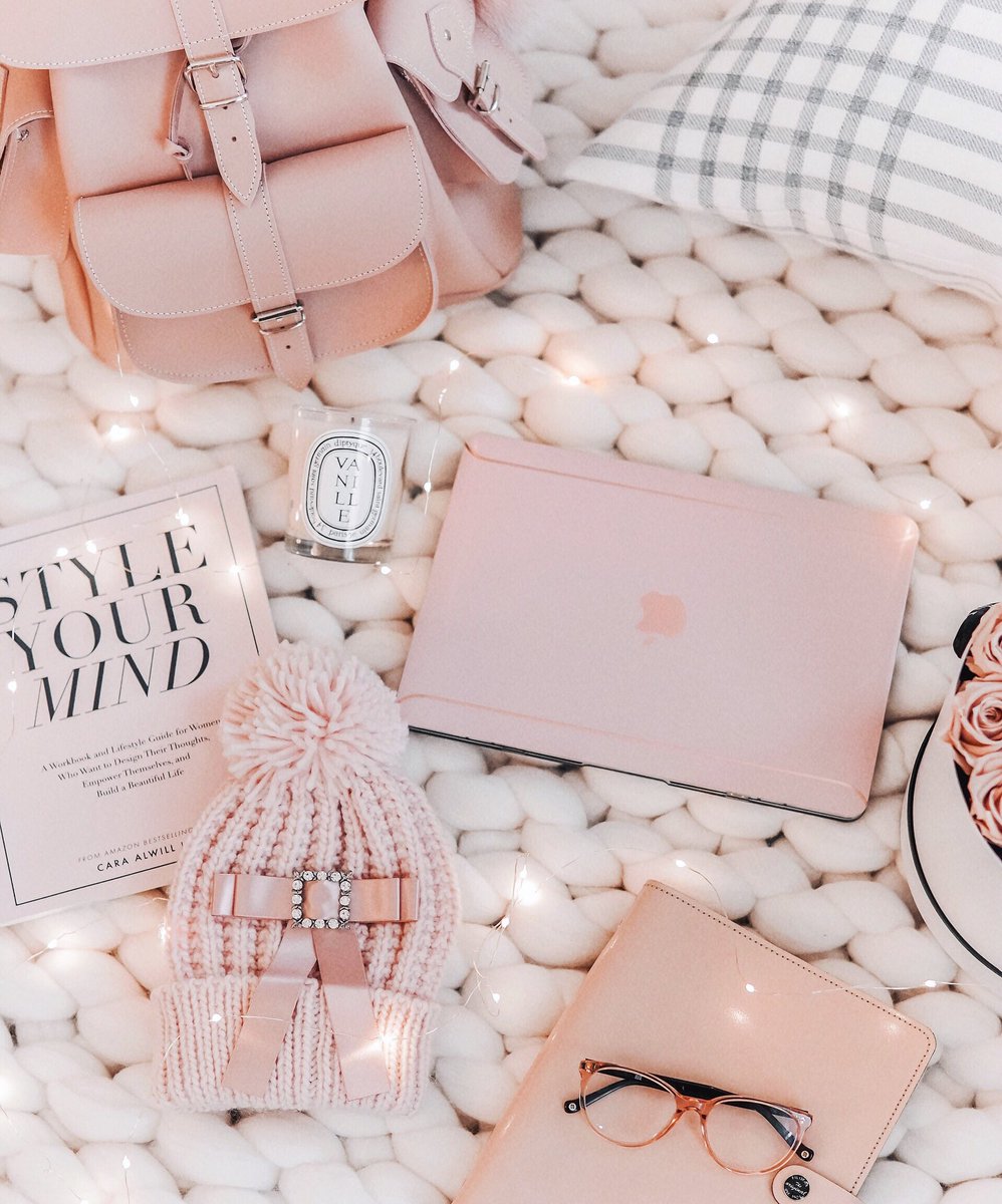 lexpyfrom's tweet image. #ad On the blog, sharing with you my pretty little checklist feat. @cengagelearning’s subscription service Cengage Unlimited for this semester. Go to jadorelc.com for more! #CengageUnlimited