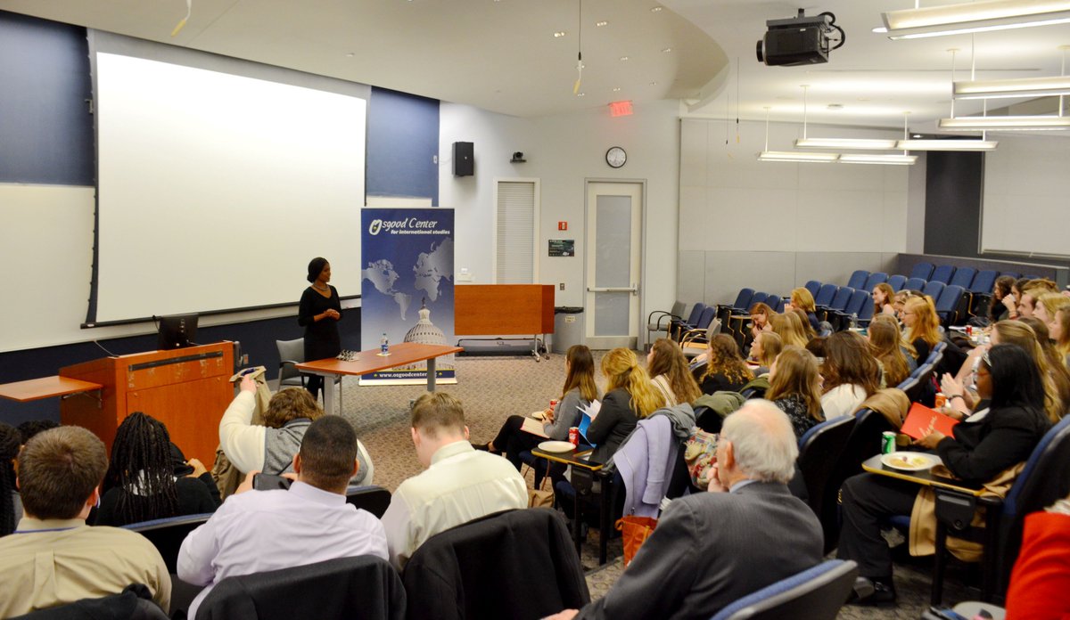 Osgood_Center's tweet photo. Thank you @SarahHillware for talking with our students about #Leadership and #SocialEntrepreneurship, always a shining point of #Osgood_Center programs https://t.co/QT874xbFcW