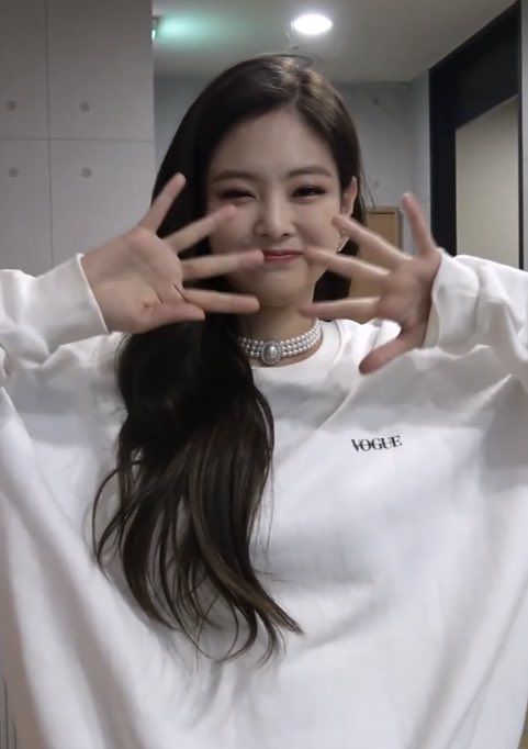 BLizkook's tweet photo. Happy Birthday my sister.
😇😇😇😇
I LOVE YOU
I'm update to late 😥😥 https://t.co/Izi2V12TK4