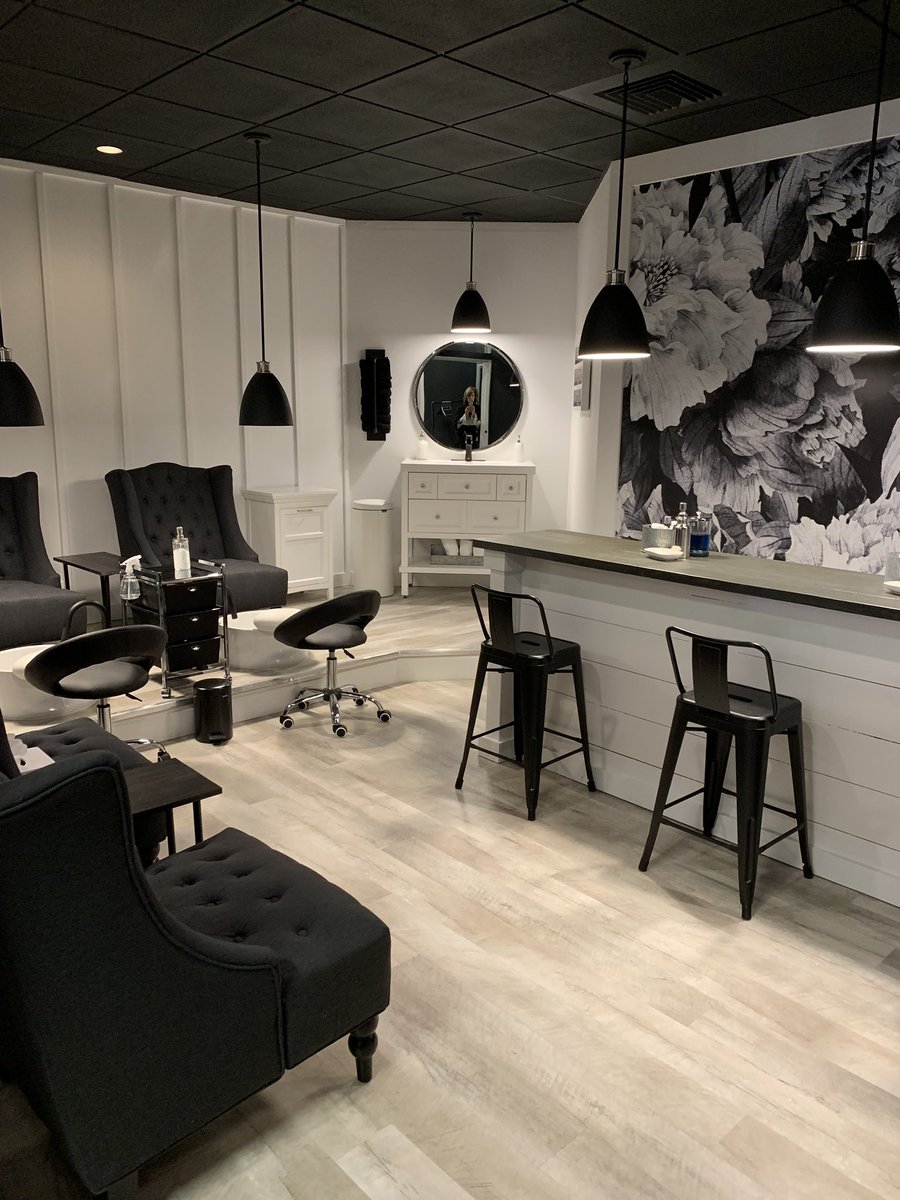 nancyfeth's tweet photo. Today was an amazing day... we launched another business unit at #theshopsatmarketplace #downtown #springfield #massachusetts. Introducing Alchemy Nail Bar!  Beautiful offerings to soothe your soul... and online booking https://t.co/Sw1ns0wzc9 https://t.co/btVnSY6aFS