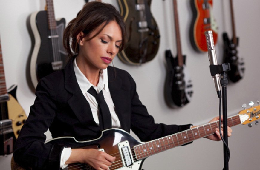 Happy Birthday Susanna Hoffs!   60 years young today!  