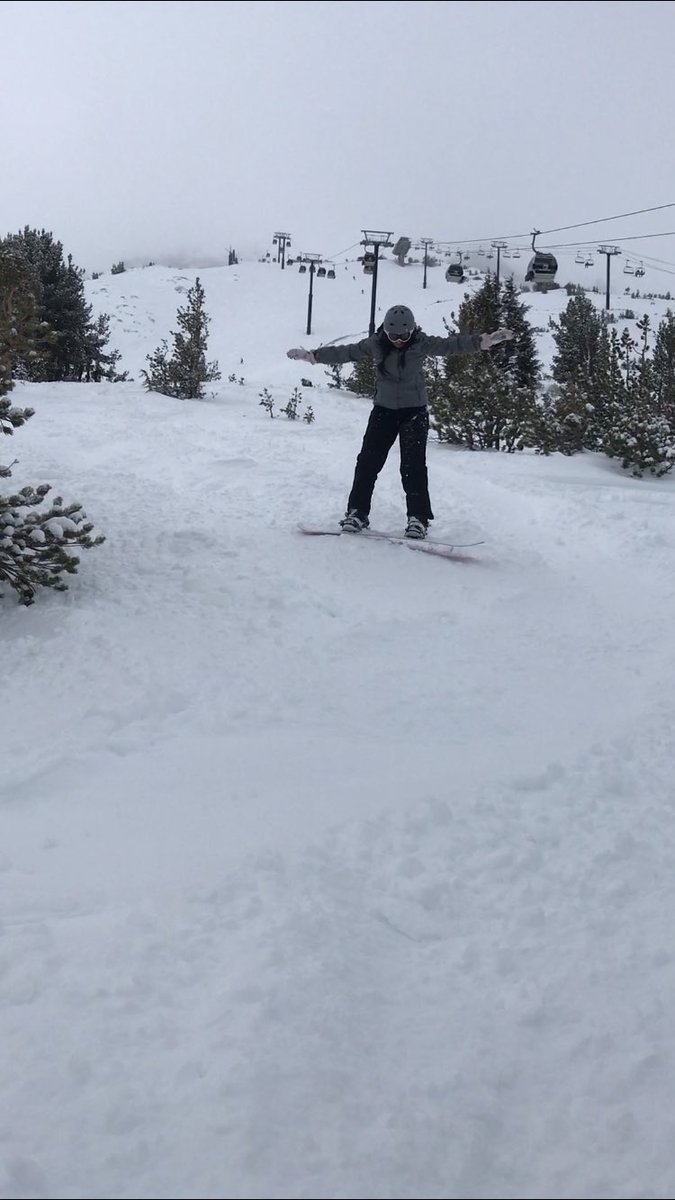 Taylor_Marie111's tweet photo. Did some serious shreddin in Mammoth 🏂 https://t.co/DHccwyVhy4