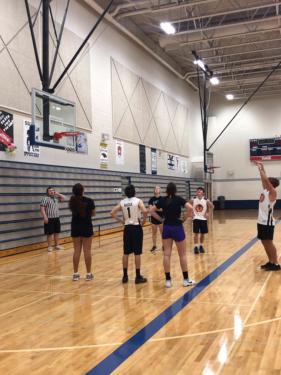 Average__Joes__'s tweet photo. Gabe’s free throws... where’s the ball? 🤔🤨 https://t.co/xSHu5l6LjN