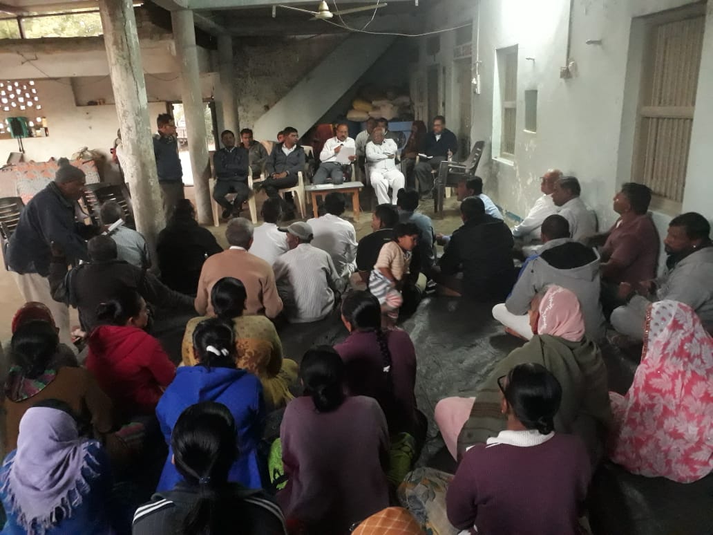 મામલતદાર મોડાસા નો તાલુકા કક્ષાનો રાત્રિ મુકામ કાર્યક્રમ 16/1/18ના રોજ મોજે મુલોજ ધોલવાનીકંપા ખાતે યોજવામાં આવ્યો જેમાં ઉપસ્થિત ગામજનો દ્વારા રજૂ થયેલ પ્રશ્નોના હકારાત્મક અભિગમ સાથે નિકાલ કરવામાં આવેલ છે