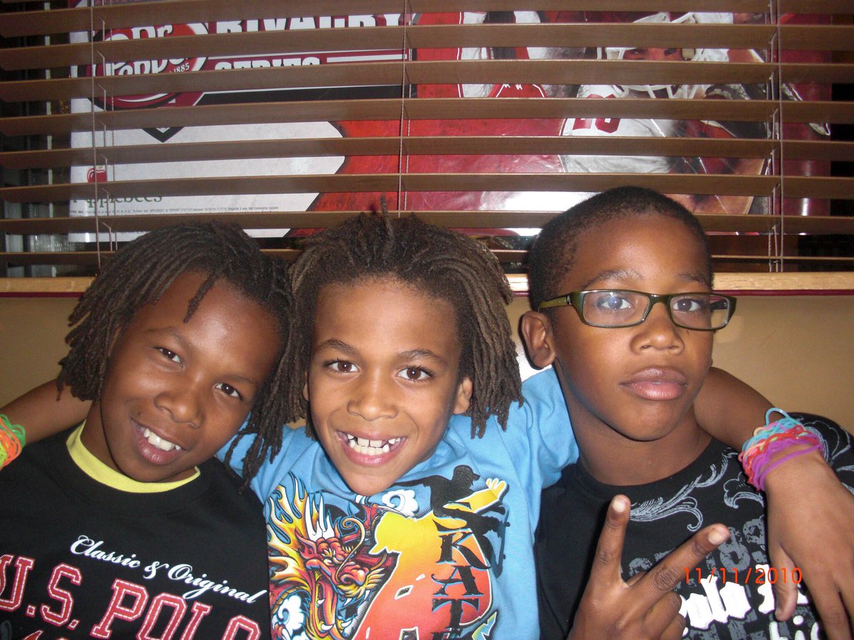 𝓢𝓱𝓪𝓥𝓮𝔃 tweet media