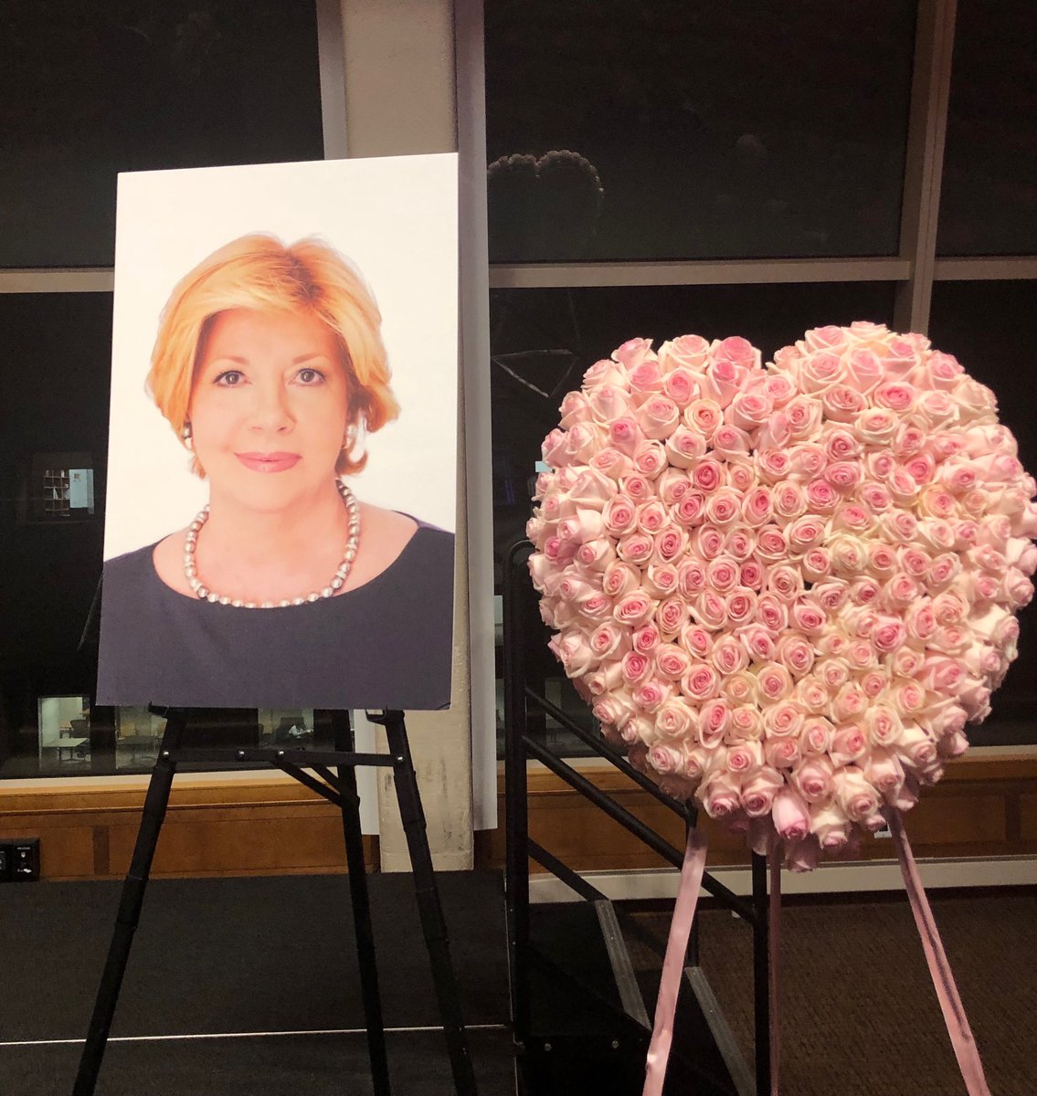 Jennifer Carey tweet media