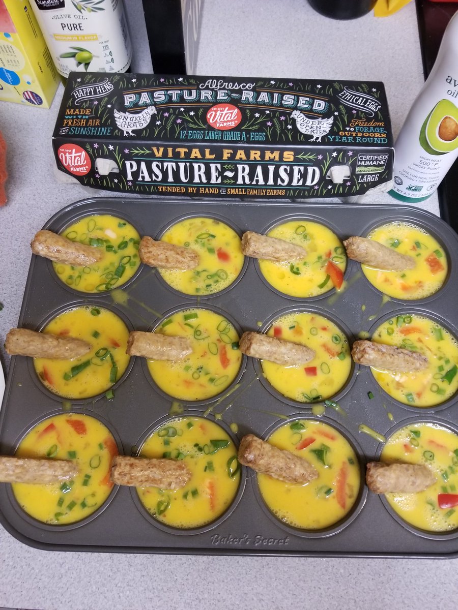 Ketogenic's tweet image. On Wednesday's we meal prep. #ketodiet #Mealprep