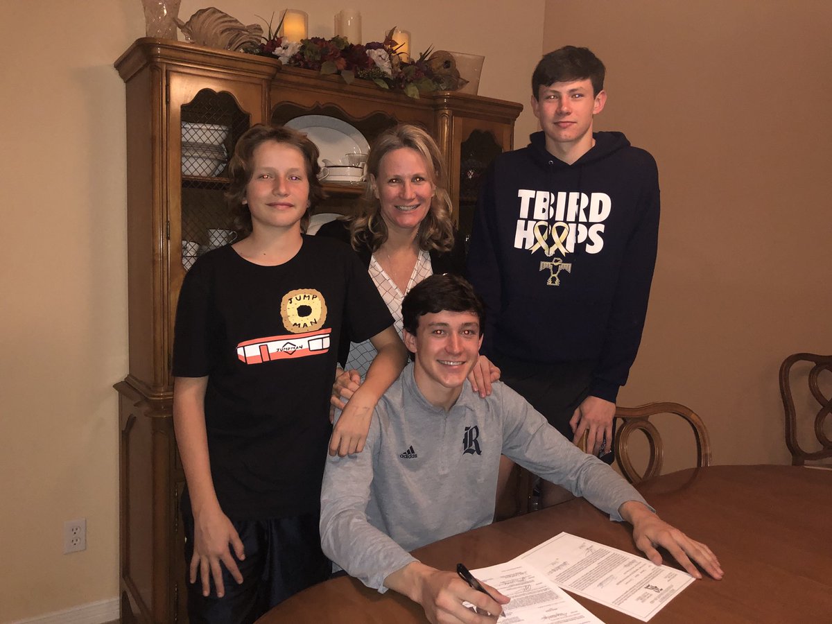 After all the hard work, I am proud to announce I have signed with Rice University.  Big things to come! A huge shoutout to my family, friends and coaches. GO OWLS!  <a href="/Fchavezeptimes/">Felix Chavez</a> <a href="/coronado_high/">Coronado High School</a> <a href="/TXMileSplit/">Texas MileSplit</a> <a href="/RiceAthletics/">Rice Athletics 👐</a> <a href="/TTFCA/">TTFCA</a> <a href="/TheAcornSports/">Acorn Sports</a> <a href="/polevaultpower/">Pole Vault Power</a> <a href="/InsideTxTrack/">Inside Texas Track</a>