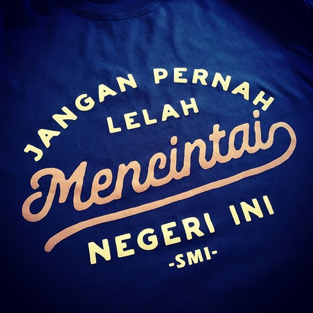 createes101's tweet image. Jangan Lelah Mencintai Negeri Ini
-SMI-
KPP Semarang
.
.
#sablonkaos #sablonsemarang #konveksi #konveksikaos #konveksisemarang #vendorkaos #vendorsemarang #kaos #kaosgildan #kaossemarang #kaosgondes #kaoscouple #kaosmurah #kaoscowok #sablonsatuan #sablon… bit.ly/2MfwTXc