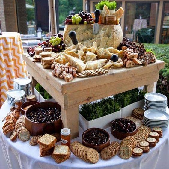 FFGCatering's tweet image. Las mesas de #quesos  y #embutidos  son siempre un acierto para el #catering en cualquier #evento. Os dejamos una de nuestras mesas en un evento privado de ayer
#cateringmadrid #catering2019 #food #foodie #foodaddict #foodphoto #foodpic #FelizJueves #ffgcatering