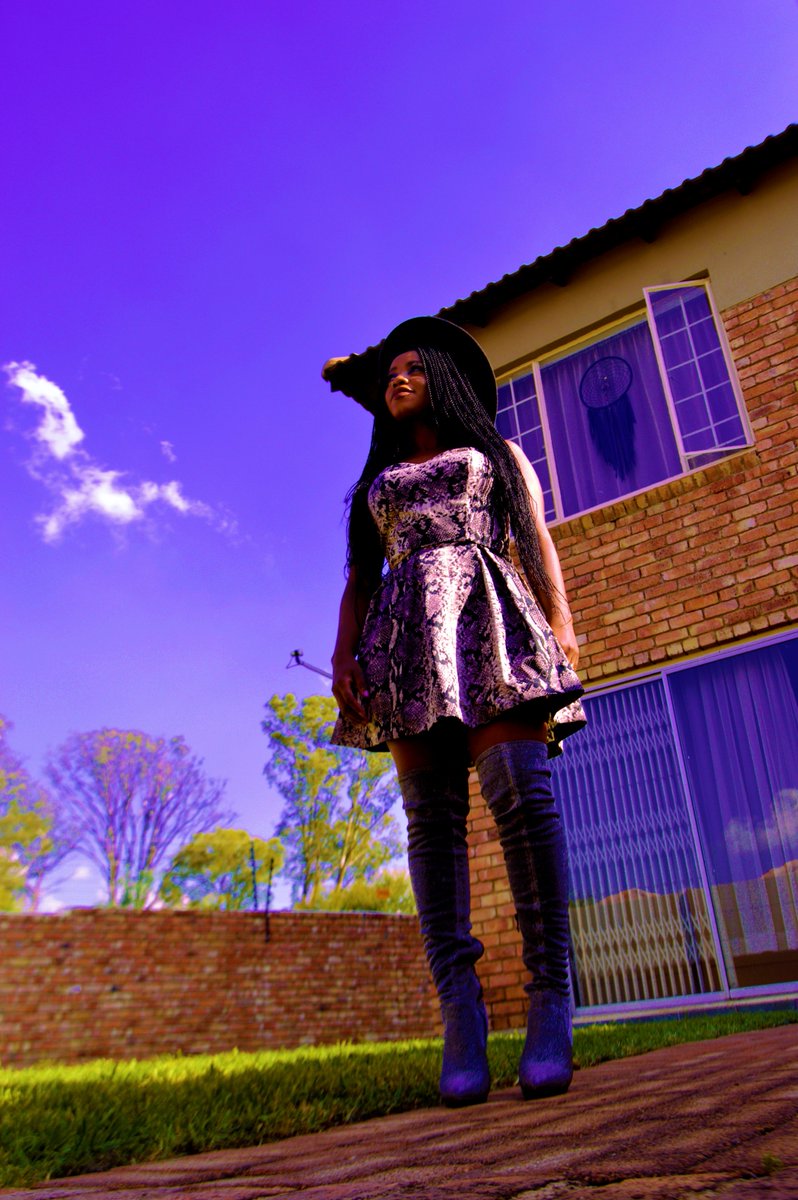 ur_songbird's tweet photo. 😍how pretty and present is this shot though?then she says "im no longer a dwarf"😂not my words so don't come for me!😂#ShootWith MUA and Stylist boo I never listen to coz I dnt have style+I'm stubborn😅
Come short https://t.co/I6gx5tnAbQ make you look tall
@ExperienceSosah https://t.co/rD4Wq3wnQt