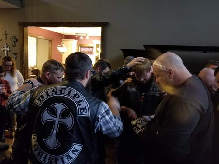 DiscipleCMC's tweet image. Pray for others.
___
👉DiscipleChristianMC.com
___
#GodisGreat #SupportDisciple #DCMC #MC #Pray #BikerLife #Alabama #ThreePiecePatch #MotorcycleLife #MotorcycleClub #ChristianMotorcycleClub #BikersForChrist #SoldiersForJesus #KneesToTheBreeze #LifeBehindBars #RideForJesus