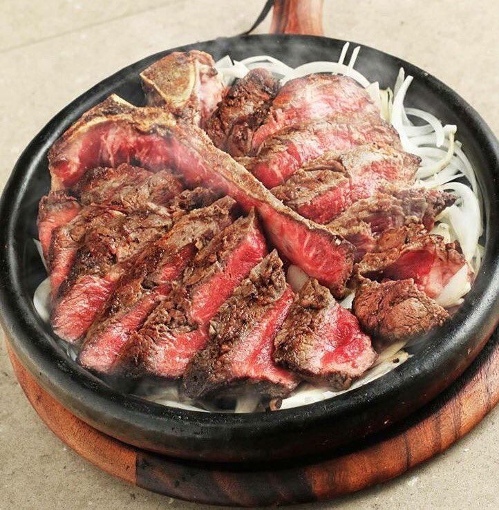 wasabiwani's tweet photo. 교토 관광 하면 맛있는 스테이크 먹자~😆
https://t.co/K2bP0c14eK
#교토 #일본 https://t.co/K8ExC2Dktf
