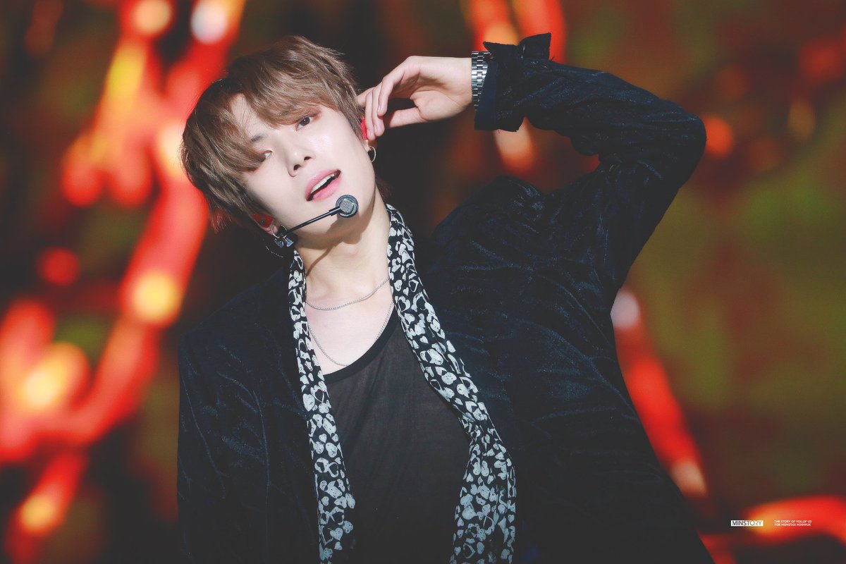 Minstory931103's tweet photo. 190115 서가대 👑 
#민혁 #MINHYUK #ミニョク https://t.co/wCGx7VNXHy