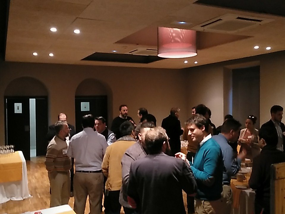 Buenos días, momento para el desayuno tras nuestra reunión 206.
#bniespañaslc #bnimalaga #bnicomparte #reunion #empresas #autonomos