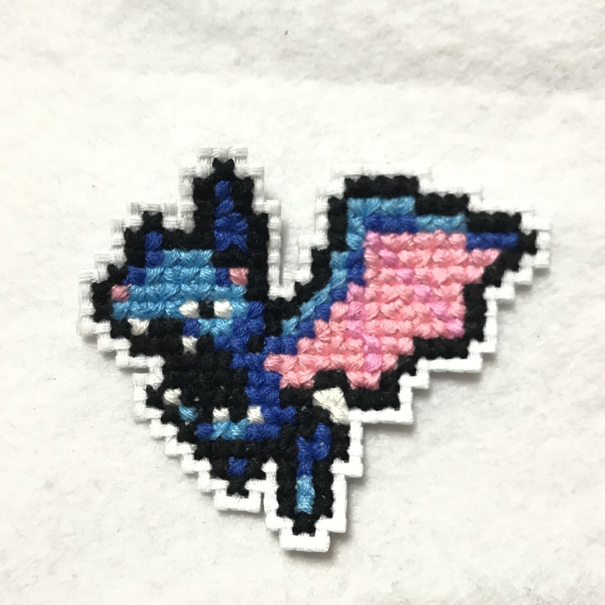 ポケモン図鑑制覇目指す No 42 ポケモン ポケットモンスター ゴルバット 刺繍 クロスステッチ
