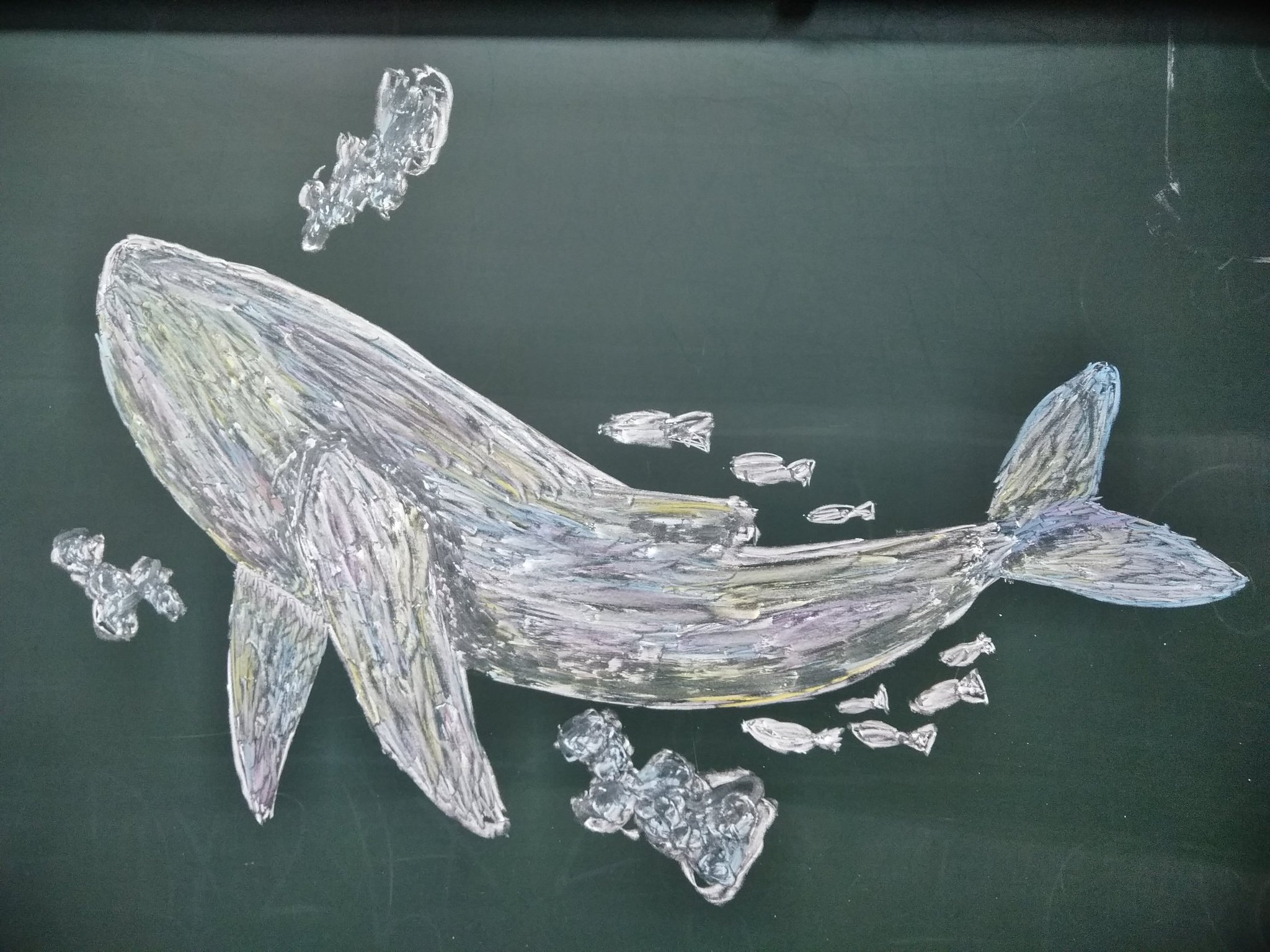 惰眠 黒板アートでクジラを描き殴った シルエットだけでも さまになるよなぁ 木曜イラスト から 木曜クリエイト に変更するらしい 黒板アート クジラ T Co Nonqvv6jaf Twitter