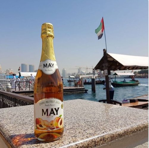sidraMayador's tweet photo. 🌏🍾Recorriendo el mundo con nuestros zumo #MayGold en Dubai de #SidraMayador https://t.co/jqXiMrr0TS