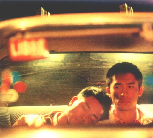 나는 화양연화병 없다고 생각했는데 나에겐 다른 화양연화병이 있었어..ㅠㅠ 저도 홍콩영화 세대는 아닌 새럼이지만 첫사랑과 헤어지고 하염없이...