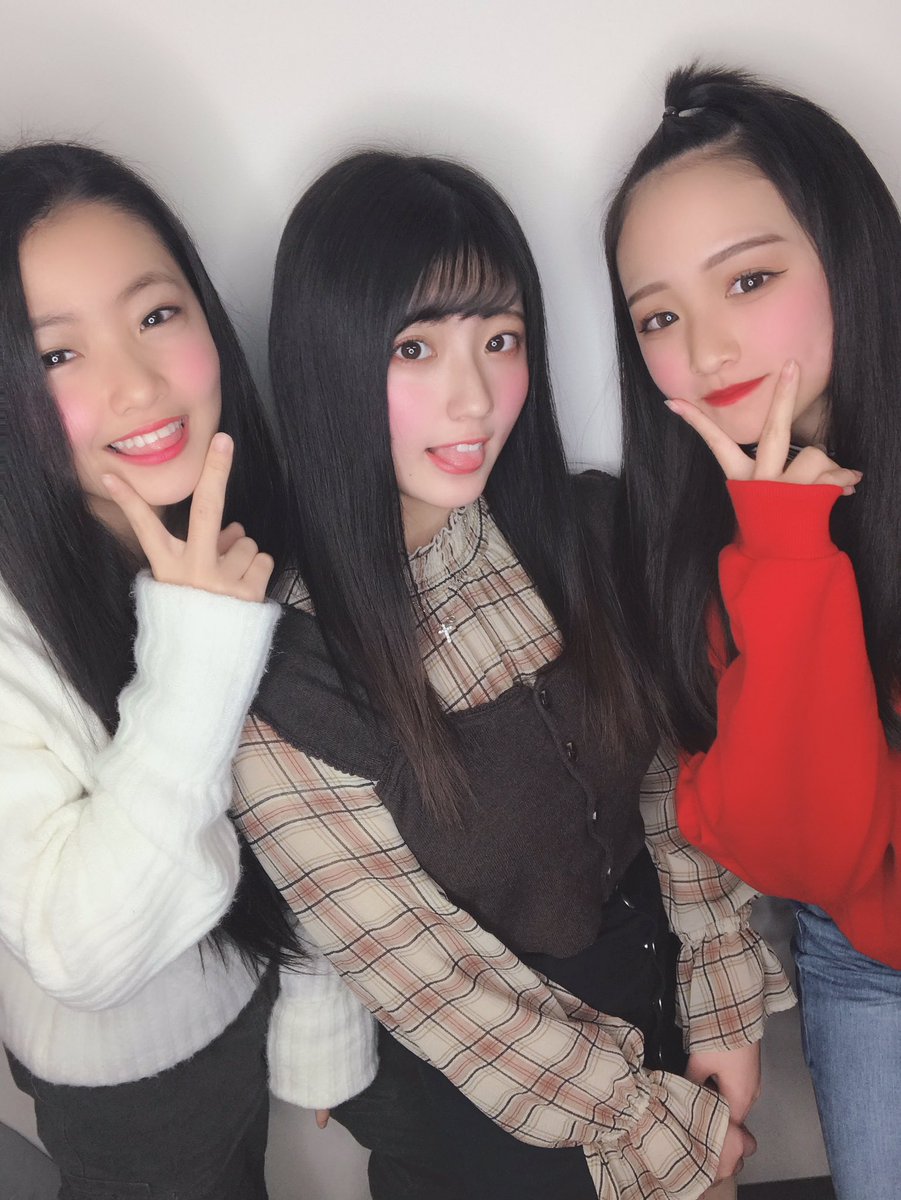 仲本愛美 まなまな على تويتر かわいこちゃんに囲まれる