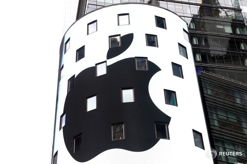 Apple, Amazon called out for not referring to Hong Kong and Taiwan as part of China https://reut.rs/2FFPIBu by @YimouLee @horwitzjosh