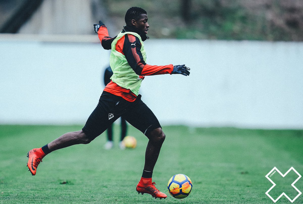 Pape Diop, en un entrenamiento del Eibar (Foto: SDE).