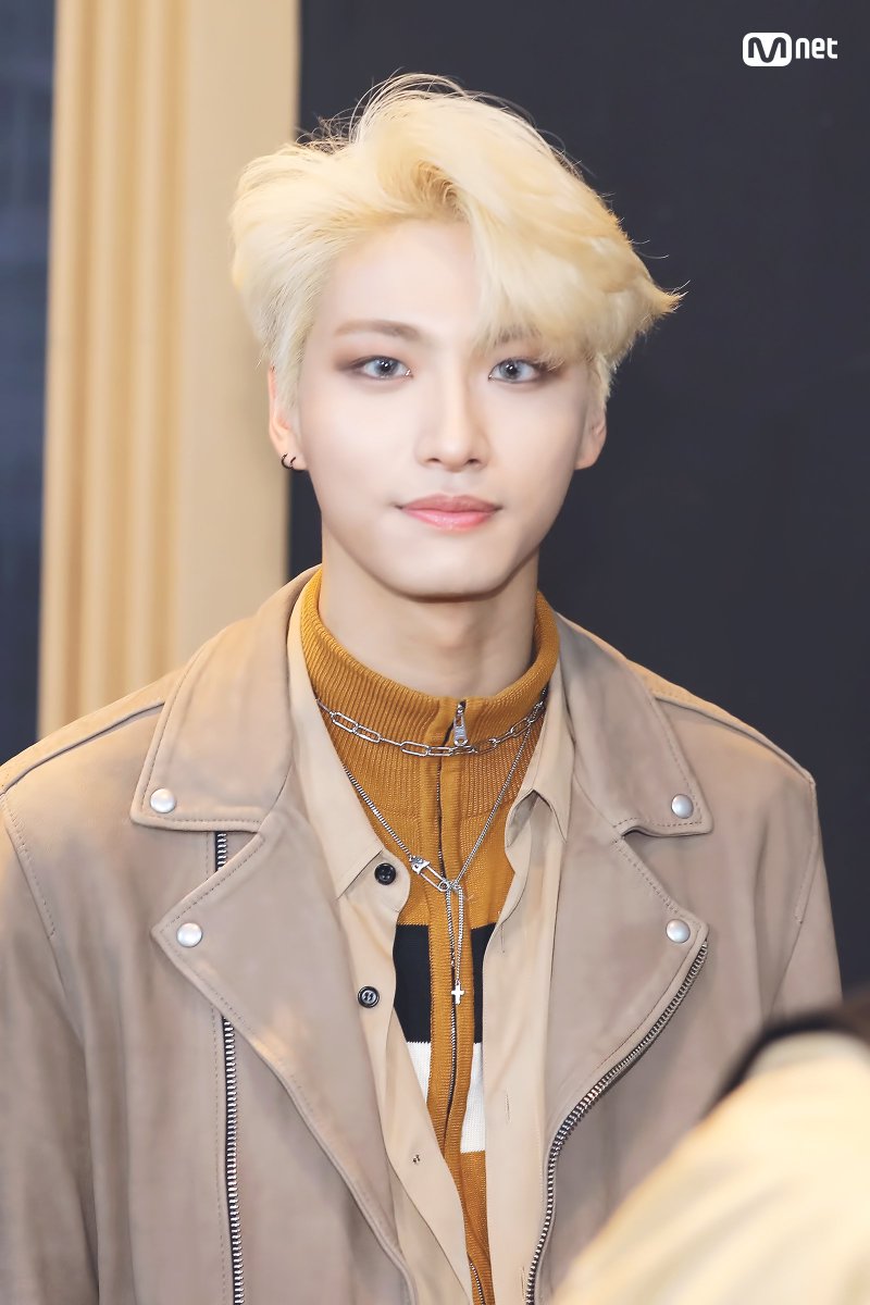 MnetKR's tweet photo. 190117 #엠카운트다운 포토타임📸
#에이티즈 #ATEEZ https://t.co/WQTXTt7iUX