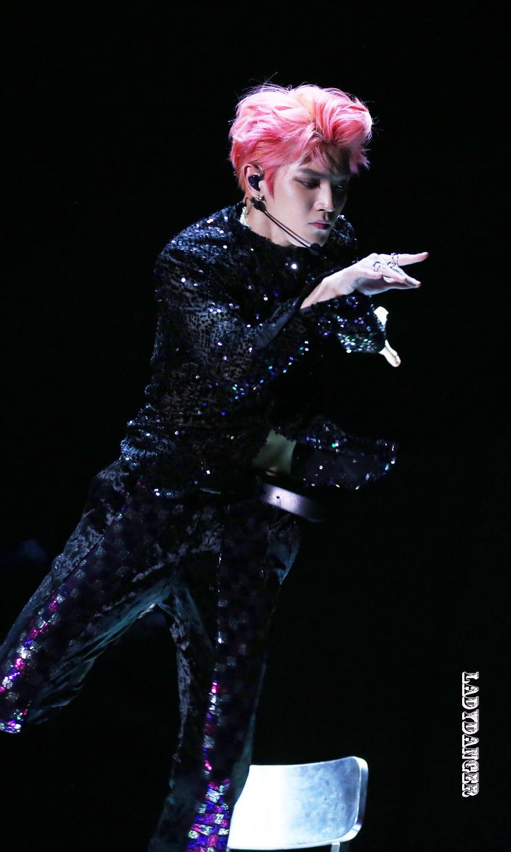 ladydanger_'s tweet photo. 190115 서울가요대상 SMA

독무라니 태용아😭

🔗https://t.co/RHiQlhqC78
🔗https://t.co/XnrEiW6EDz
🔗https://t.co/loF6GpdWT7
🔗https://t.co/tT15fRF3yj

#태용 #TAEYONG #NCT127 #NCT https://t.co/zkwhdVkTiV