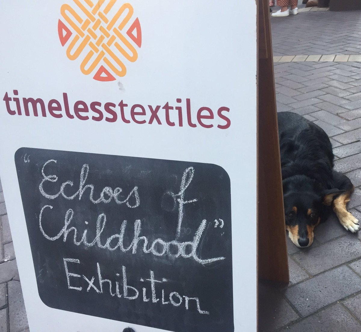 AnnIeVnewie's tweet image. Elegant exhibition #vrellyhardy #timelesstextiles