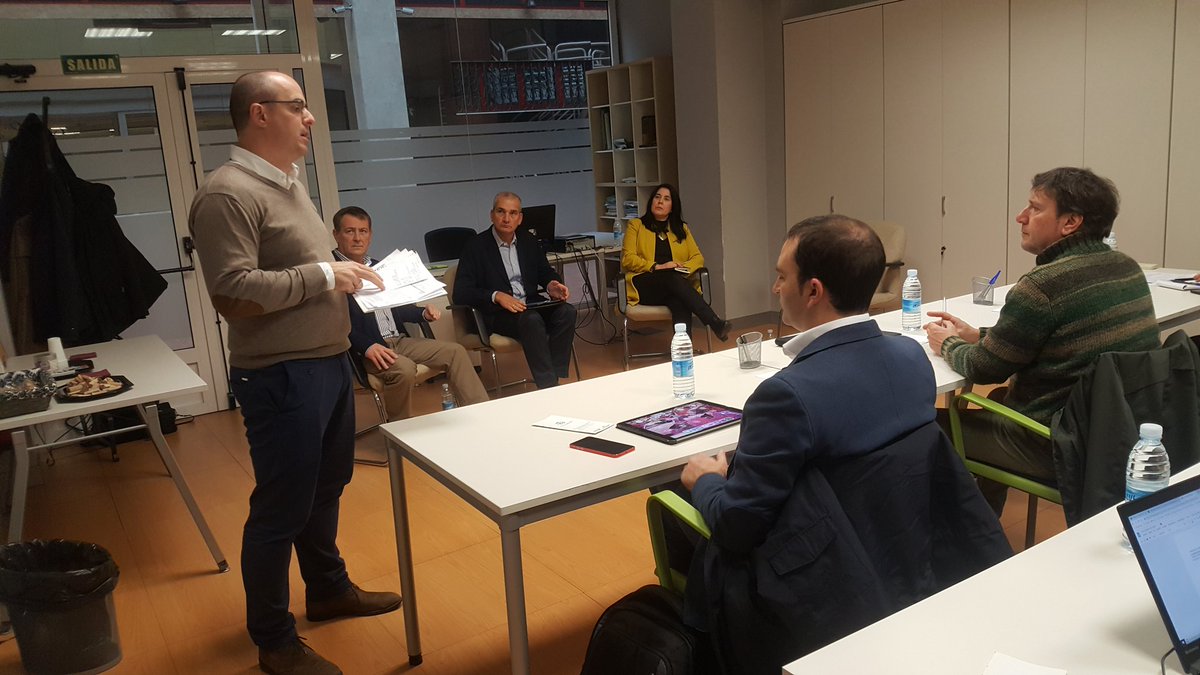 Ideable's tweet photo. Empezamos la Mesa Redonda sobre #TransformaciónDigital, #ControlProcesos y #TomaDecisiones. Organiza @Ideable y @glocal_network, en la sede de Fundación @GrupoUrbegi. Intervienen Jonatan Belarde, Adolfo Loubet, Ana Isabel García y Felipe Rebollo. https://t.co/apJsLswbqt